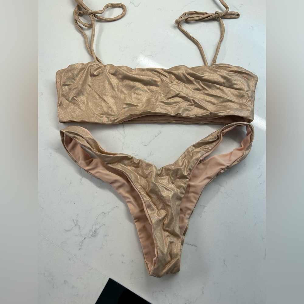 Beach bunny bikini